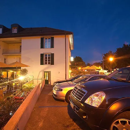 Restaurant La Croix Verte 호텔 3*