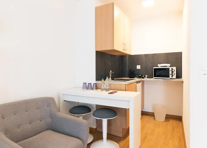 Hotel Restaurant La Croix Verte Vich