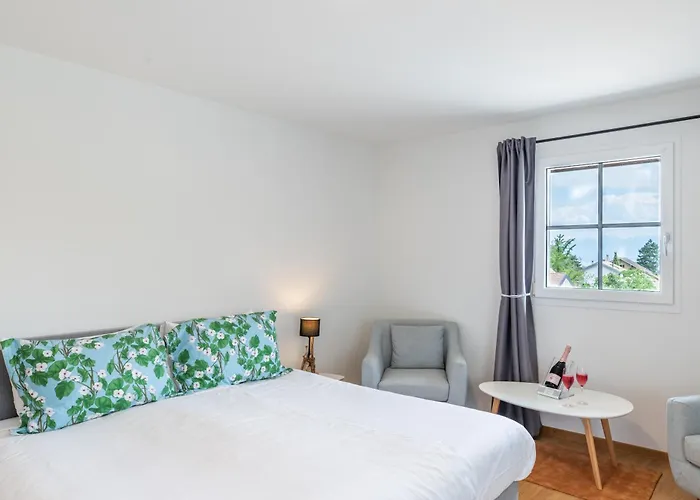 Restaurant La Croix Verte Hotel 3*