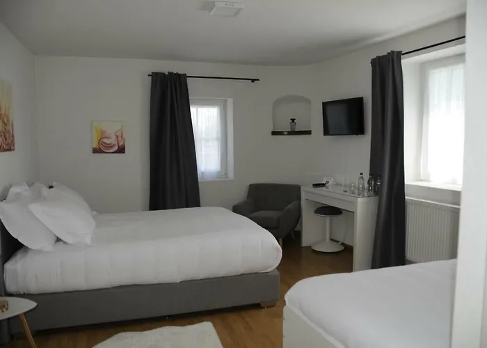 Restaurant La Croix Verte 3*