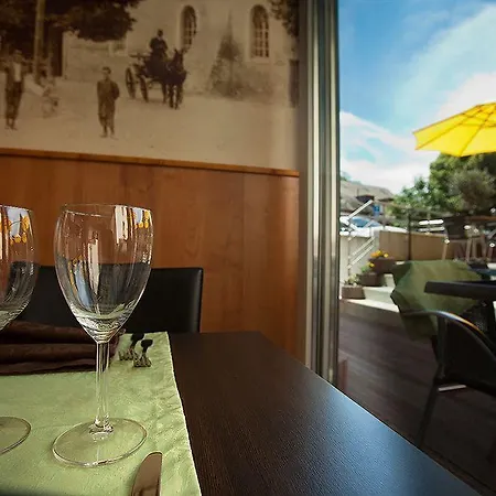 Restaurant La Croix Verte 3* Vich