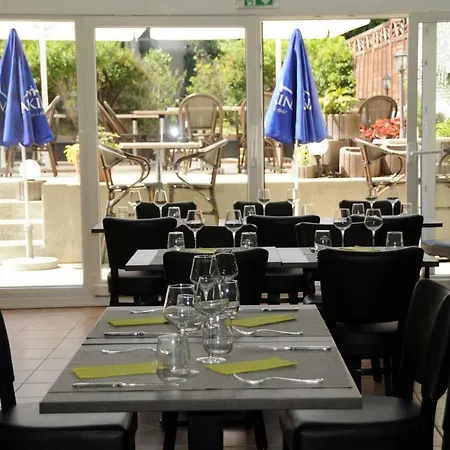 Restaurant La Croix Verte Hotell 3*