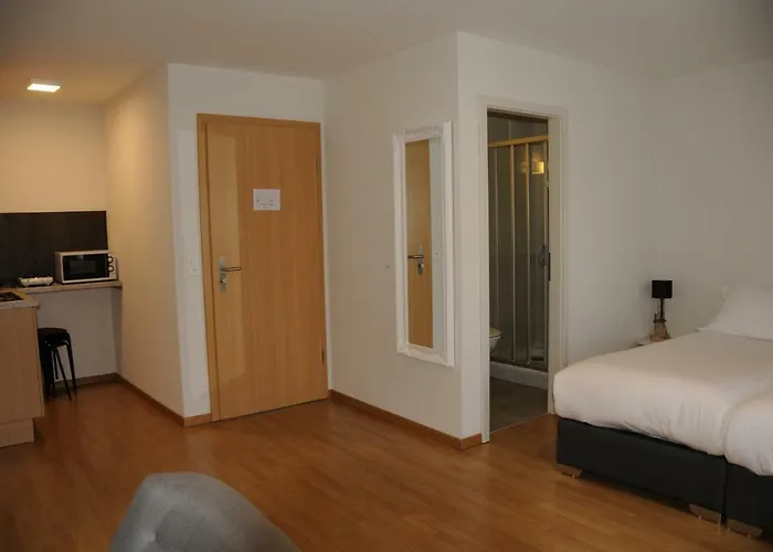 Hotel Restaurant La Croix Verte 3*